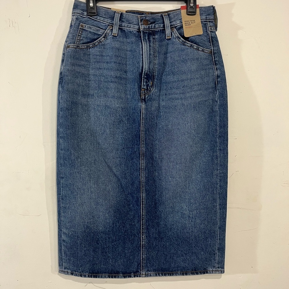 Levi's High Rise Back Slit Denim Skirt Size 29 NWT - Picture 3 of 9